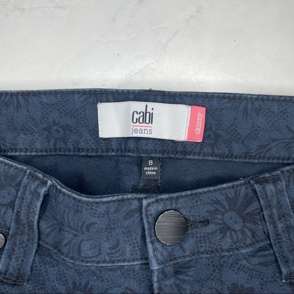 Cabi Blue Floral Lace Print Skinny Jeans Size 8 Artsy Preppy - Picture 6 of 8